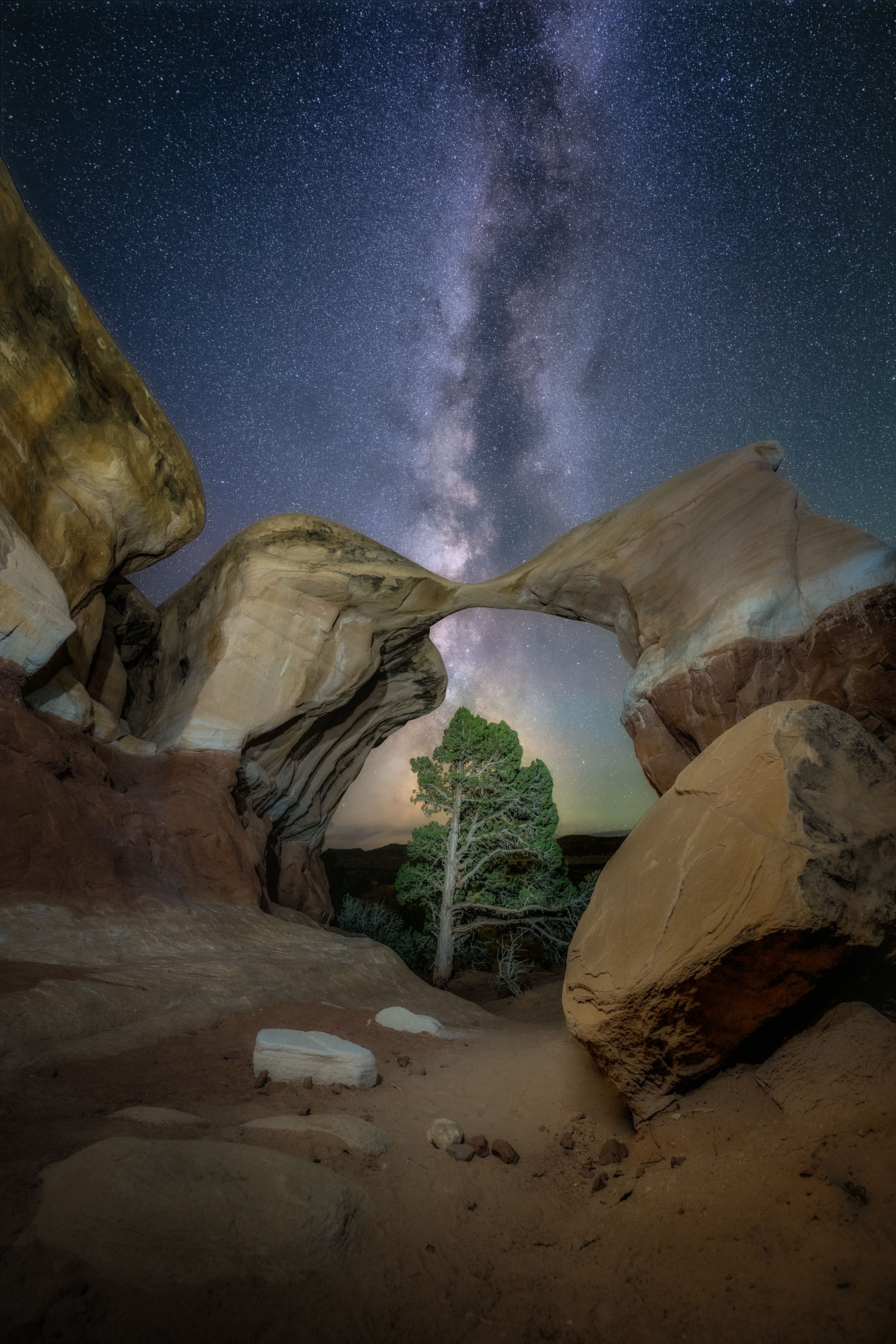 Metate Arch